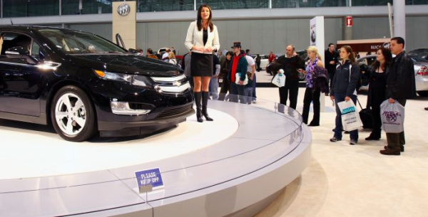 365 things to do in boston, new england auto show, boston convention center, seaport district 