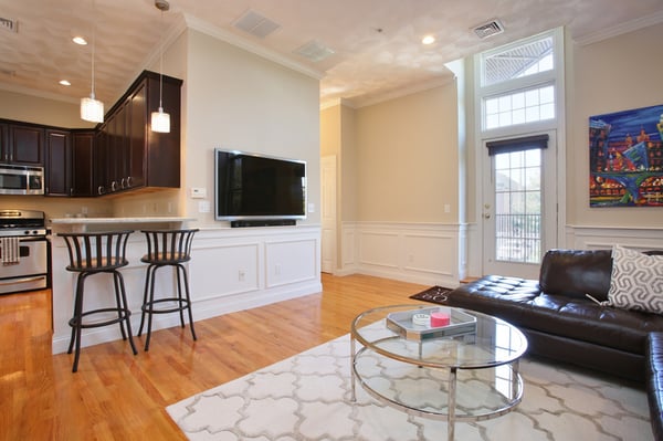 215_harvard-street_32_living-room-_800-m