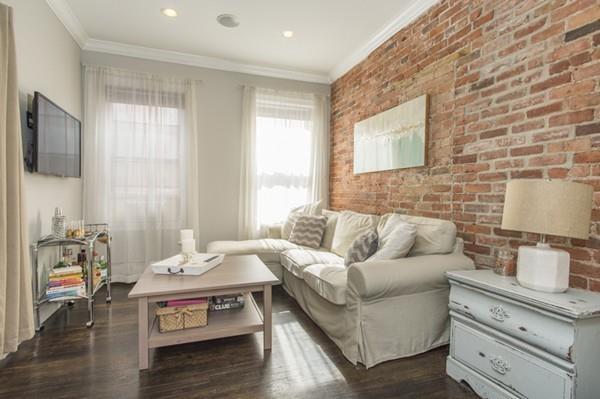 [Top Listings] Beacon Hill 2 Beds Under $1 Million