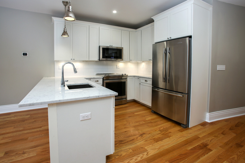 [Just Listed] Imbeccably Renovated Back Bay 2 Bed Under $1K Per SqFt!