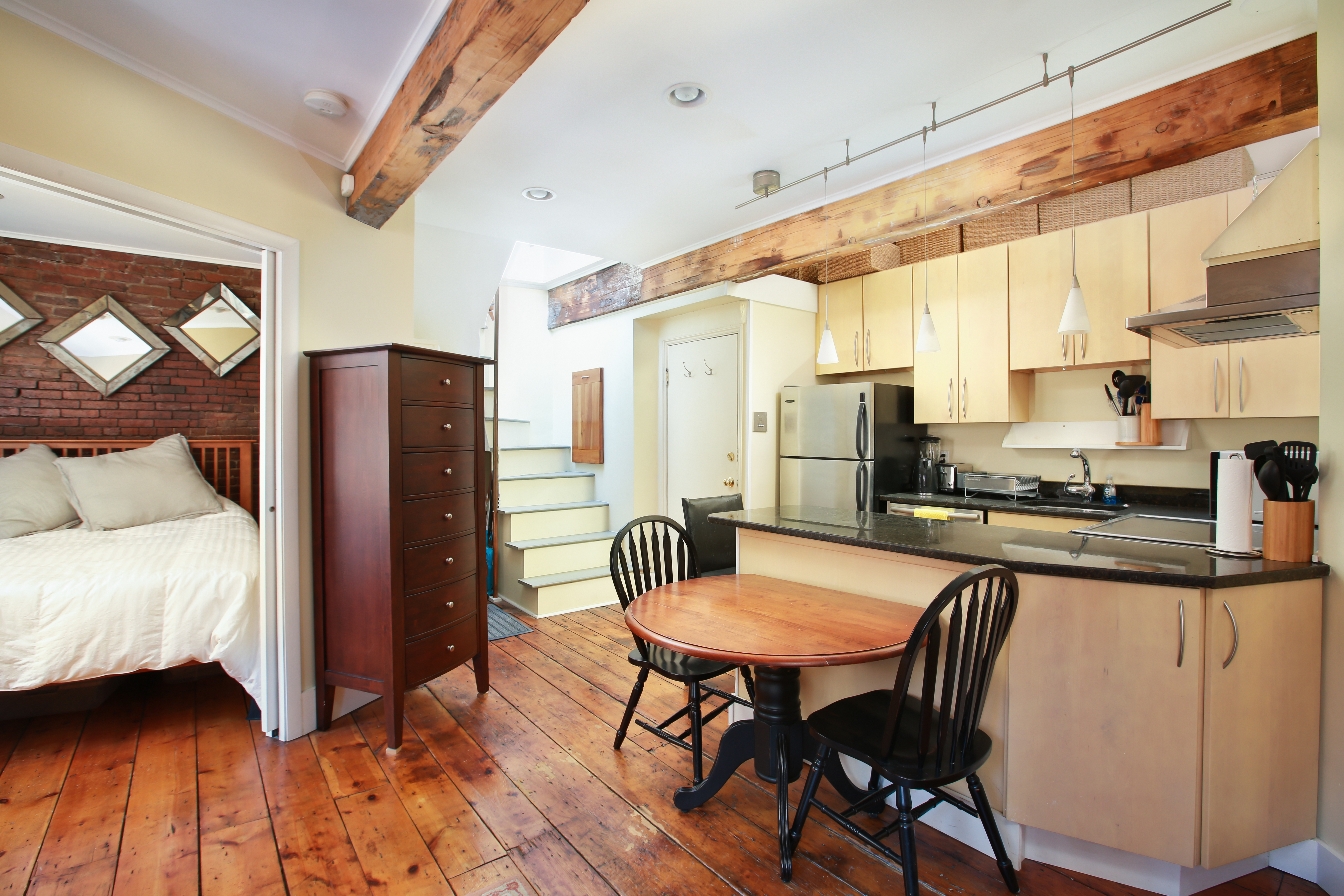 [Just Listed] Charming One Bed Condo Across From the State House on Beacon Hill