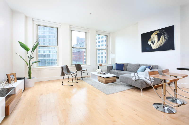 [JUST LISTED] Custom Designed 2 Bed/ 2 Bath at Lincoln Plaza